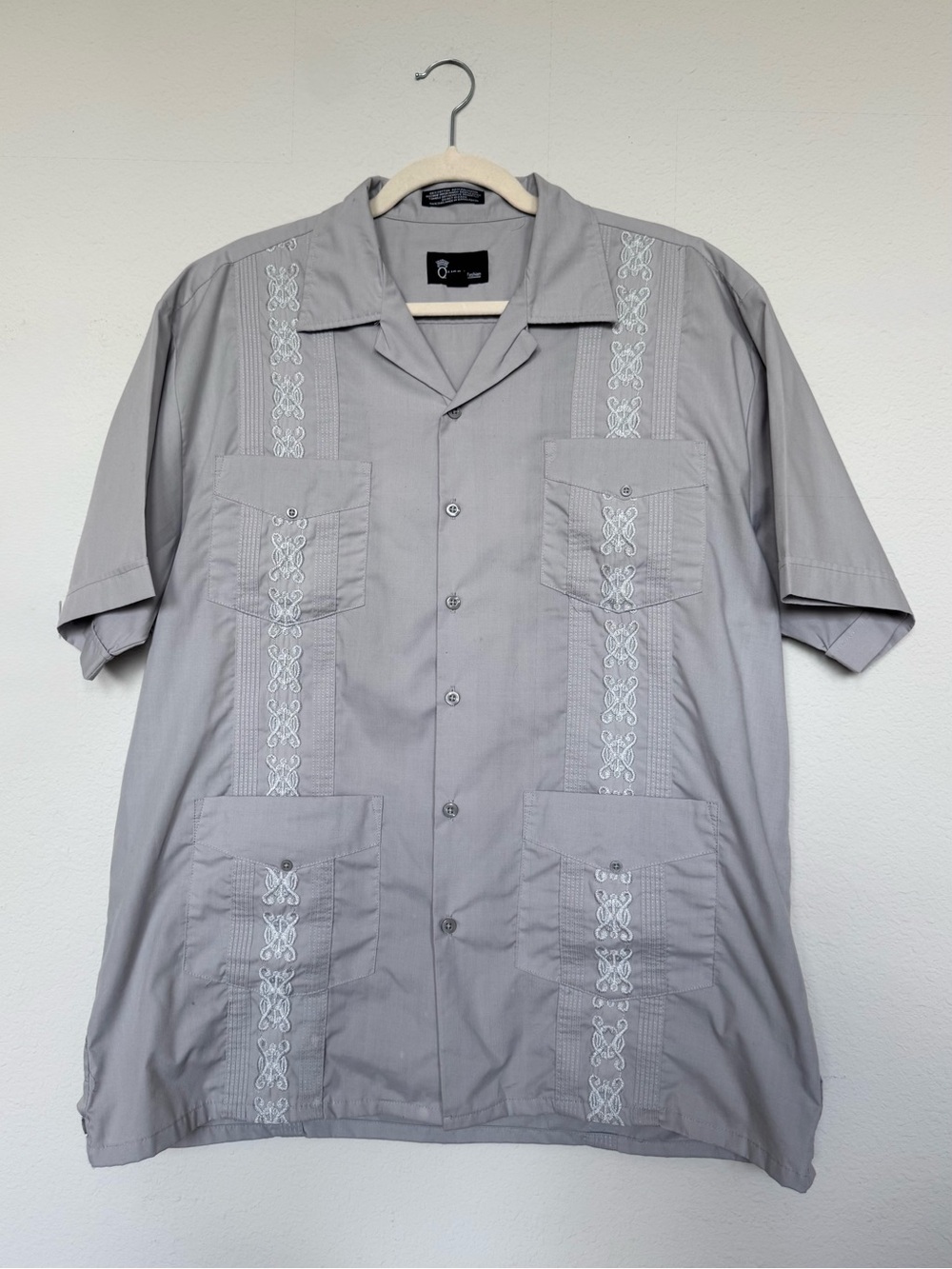 Omega Fashion Men’s Gray Guayabera Cuban Shirt Size L (16-16.5) Short Sleeve